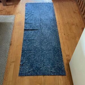 Lululemon Yoga Mat Towel